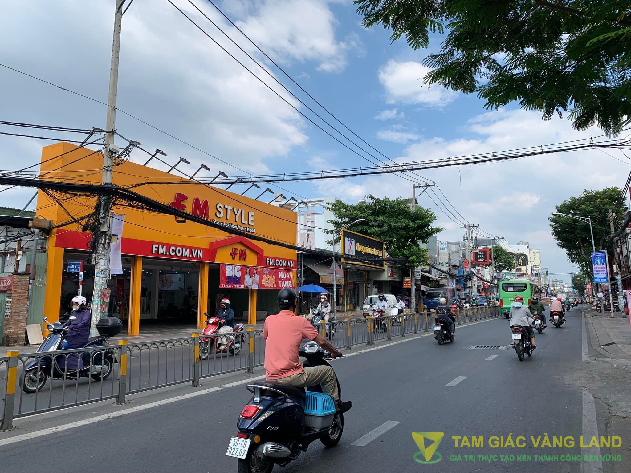 Cho thuê nhà mặt tiền đường Nguyễn Thị Thập, Phường Bình Thuận, Quận 7, DT 5x27m, 1 trệt 1 gác, Giá 70 triệu/tháng